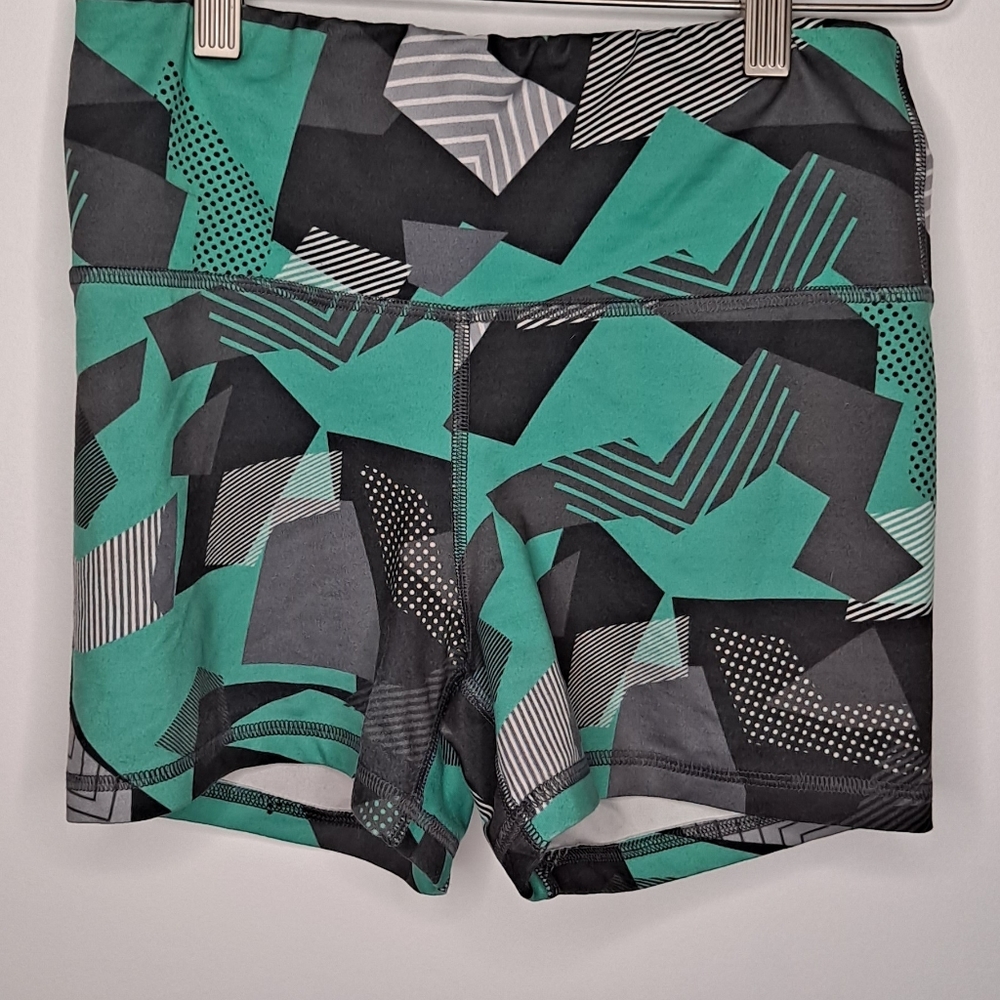 Fleo Women's Fitness Shorts